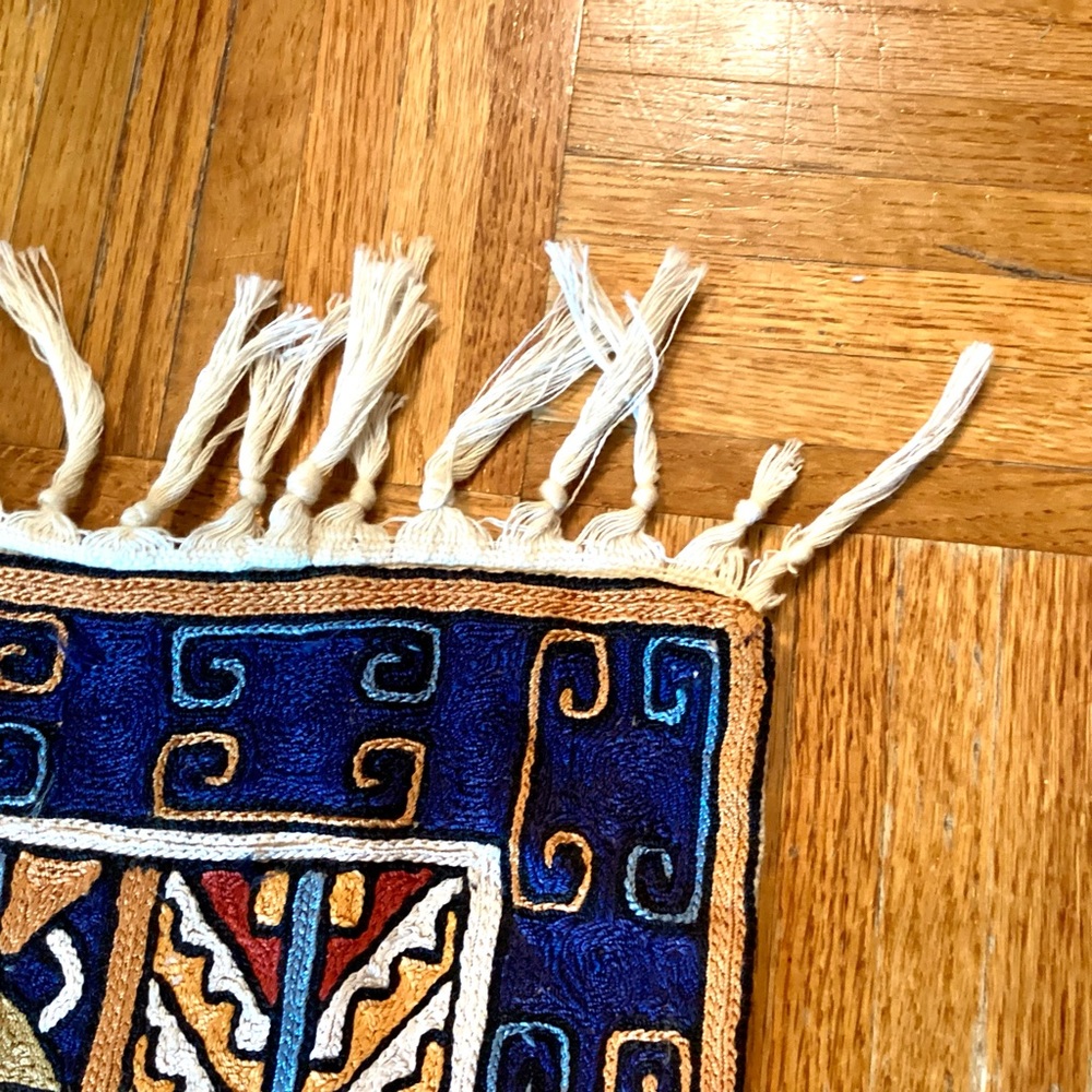 Small Decorative Rug w/ Tassels - Picture 2 of 5